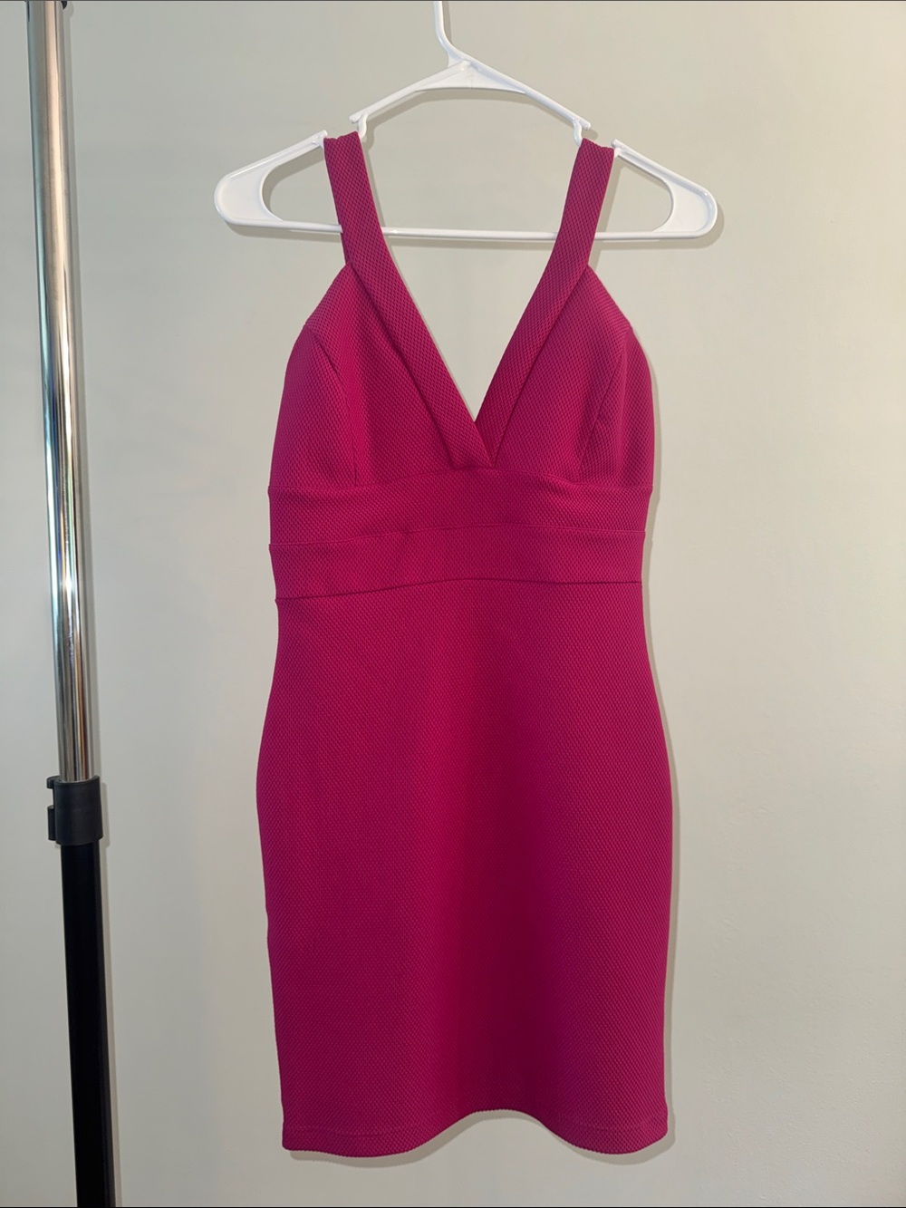 Women's Fuchsia V-Neck Bodycon Dress